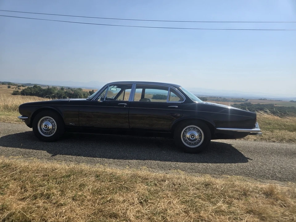 1974 Jaguar XJ Series 2 - Image 17 of 30