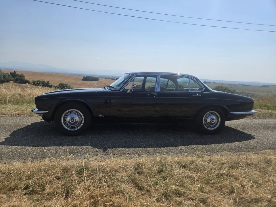 1974 Jaguar XJ Series 2 - Image 24 of 30