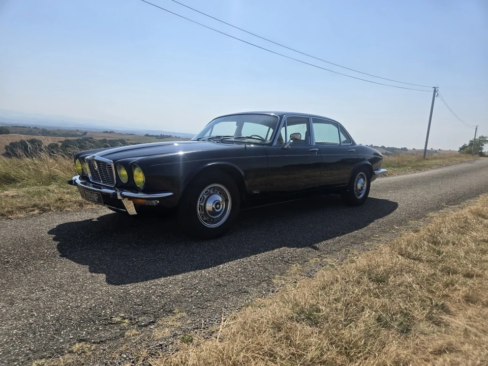 1974 Jaguar XJ Series 2 - Image 29 of 30