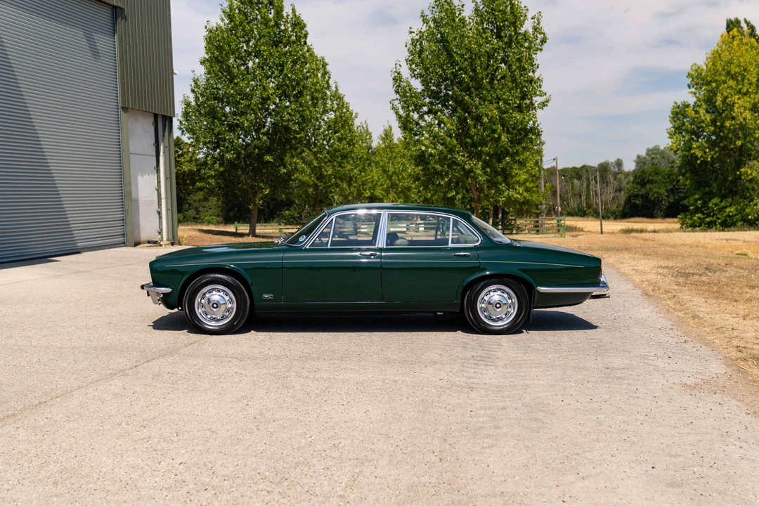 1974 Jaguar XJ Series 2 - Image 4 of 31