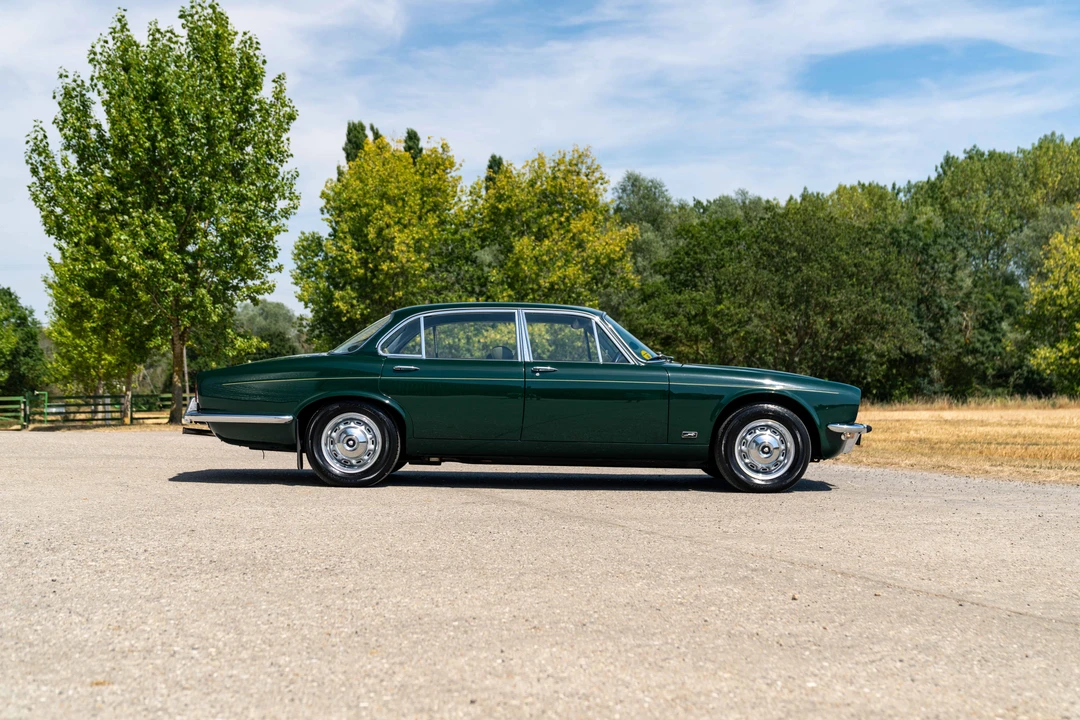 1974 Jaguar XJ Series 2 - Image 30 of 31