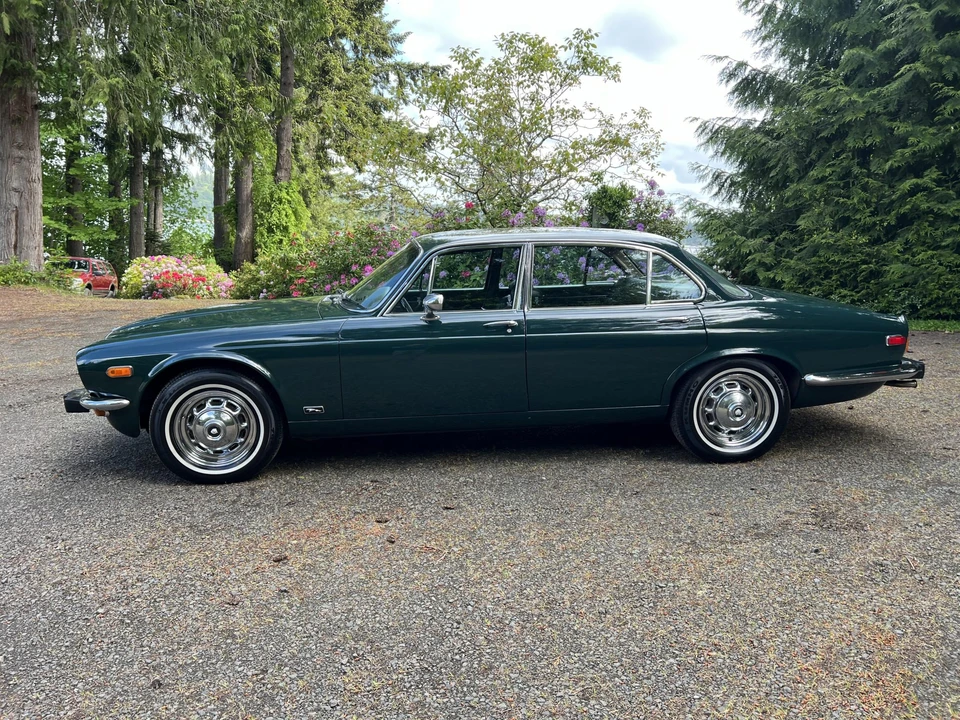 1974 Jaguar XJ Series 2 - Image 2 of 31