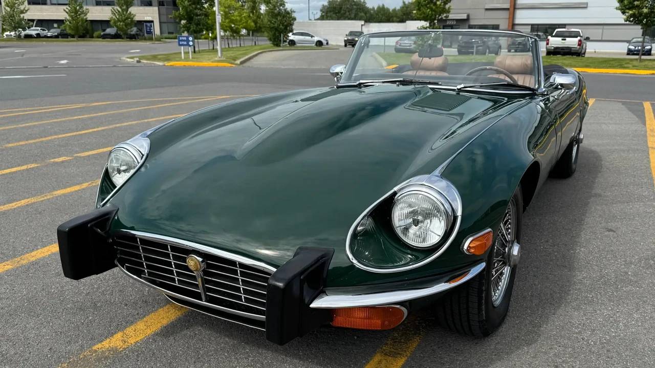 1974 Jaguar E-Type Series 3 V12 - Image 2 of 6