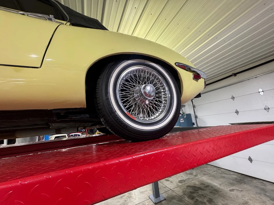 1974 Jaguar E-Type Series 3 V12 - Image 11 of 21