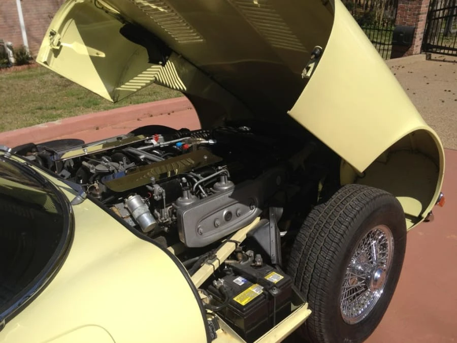 1974 Jaguar E-Type Series 3 V12 - Image 6 of 8