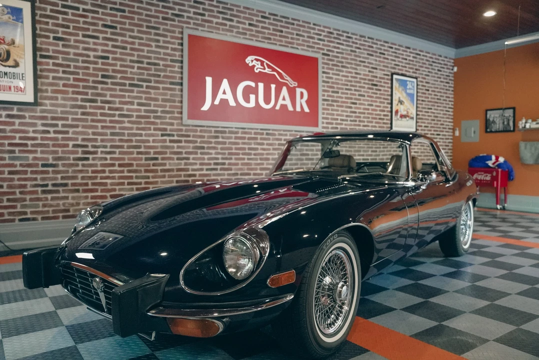 1974 Jaguar E-Type Series 3 V12 - Image 6 of 31