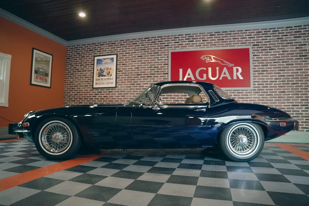 1974 Jaguar E-Type Series 3 V12 - Image 10 of 31