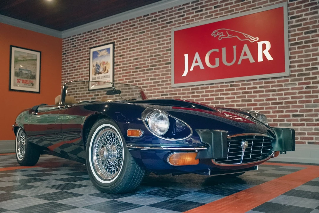 1974 Jaguar E-Type Series 3 V12 - Image 17 of 31