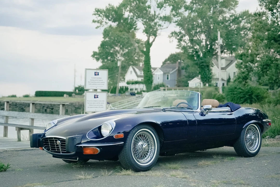 1974 Jaguar E-Type Series 3 V12 - Image 2 of 31