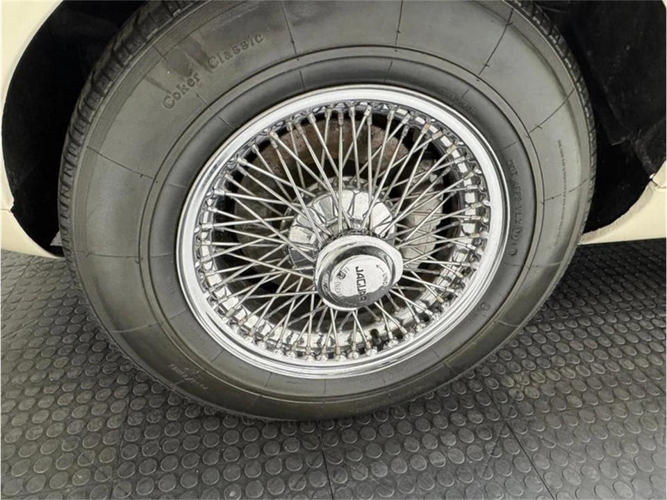 1974 Jaguar E-Type Series 3 V12 - Image 16 of 31