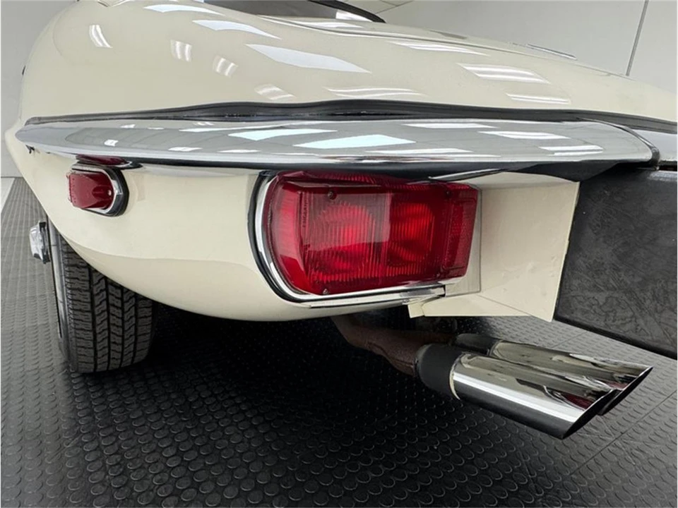 1974 Jaguar E-Type Series 3 V12 - Image 24 of 31