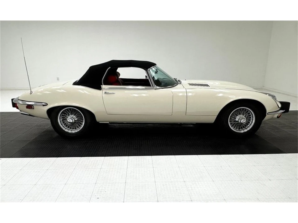 1974 Jaguar E-Type Series 3 V12 - Image 9 of 31
