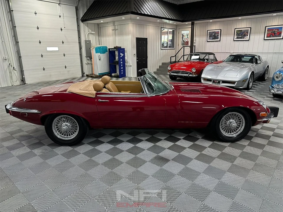 1974 Jaguar E-Type Series 3 V12 - Image 8 of 31