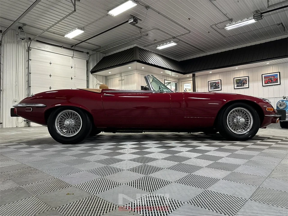 1974 Jaguar E-Type Series 3 V12 - Image 18 of 31