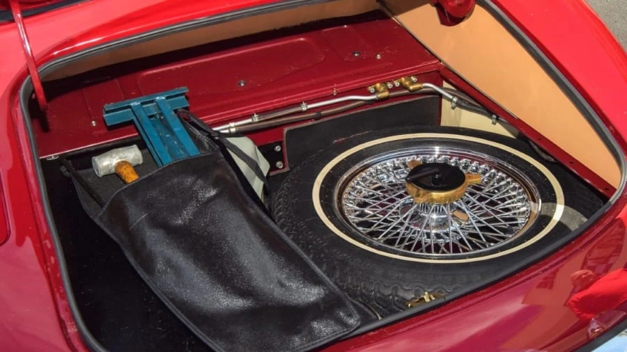 1974 Jaguar E-Type - Image 7 of 12