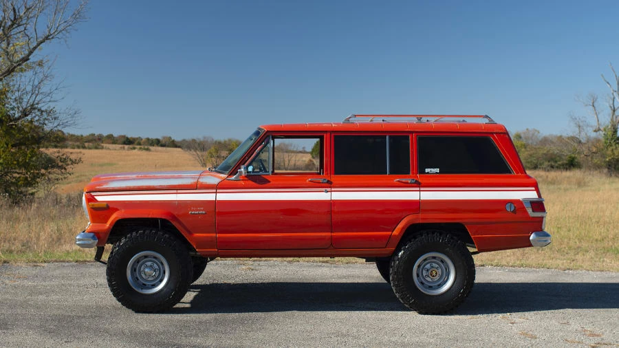 1974 Jeep SJ Wagoneer - Image 2 of 12