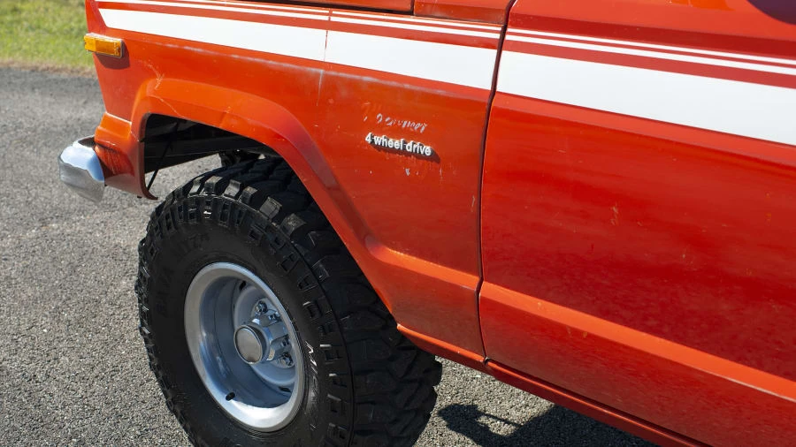 1974 Jeep SJ Wagoneer - Image 8 of 12