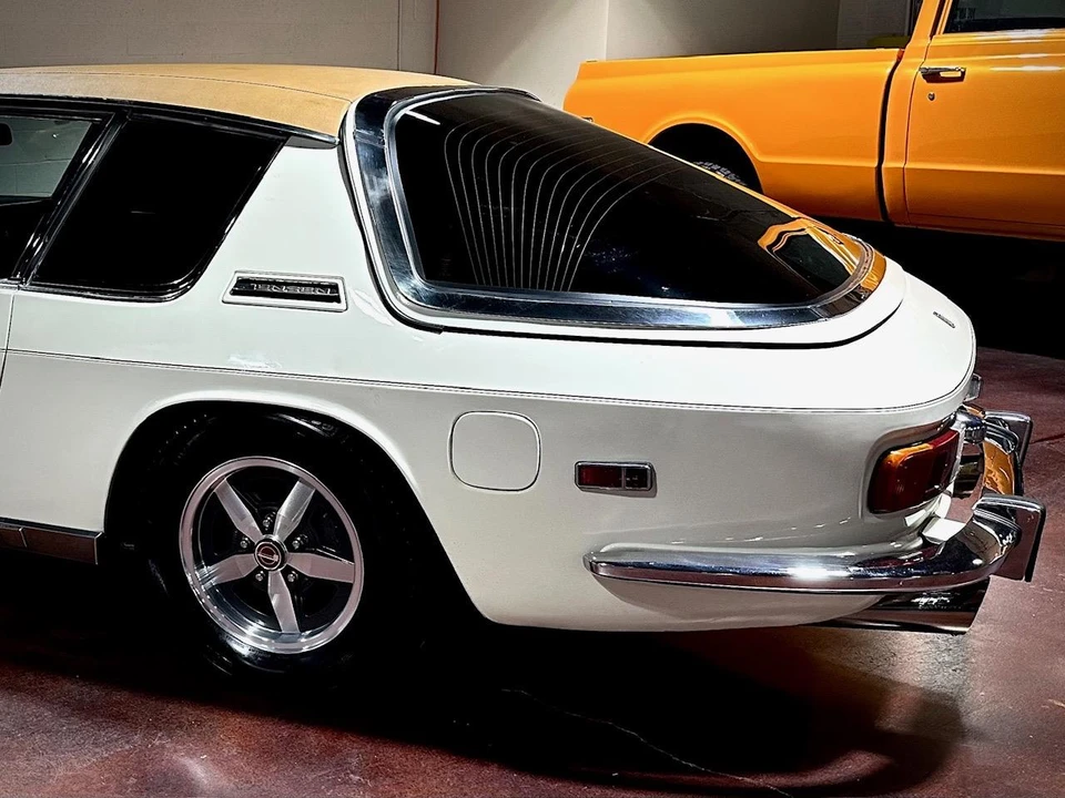 1974 Jensen Interceptor - Image 11 of 31