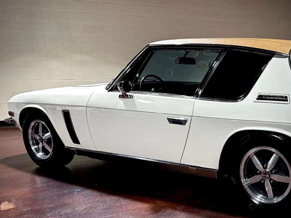 1974 Jensen Interceptor - Image 13 of 31
