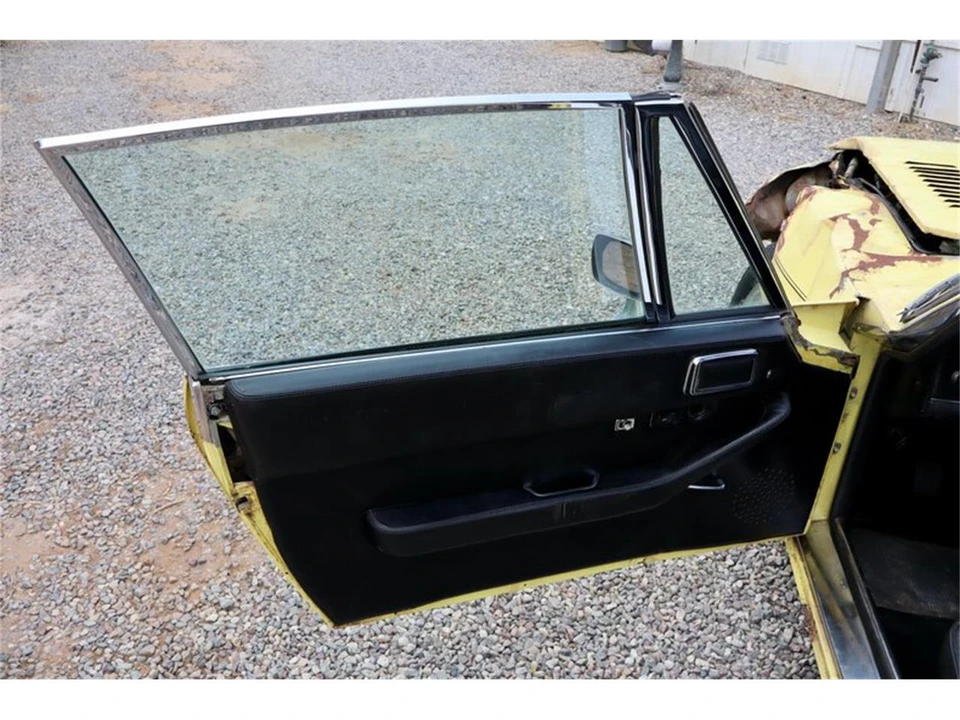 1974 Jensen Interceptor - Image 18 of 31