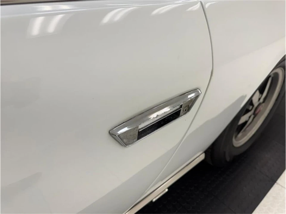 1974 Jensen Interceptor - Image 17 of 31
