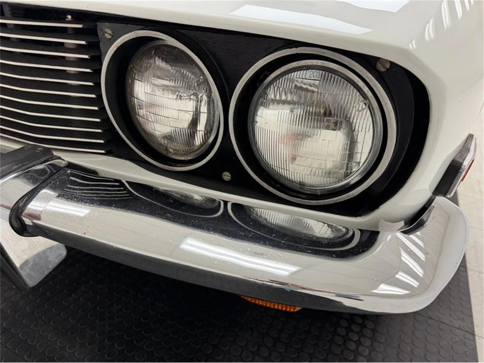 1974 Jensen Interceptor - Image 10 of 31
