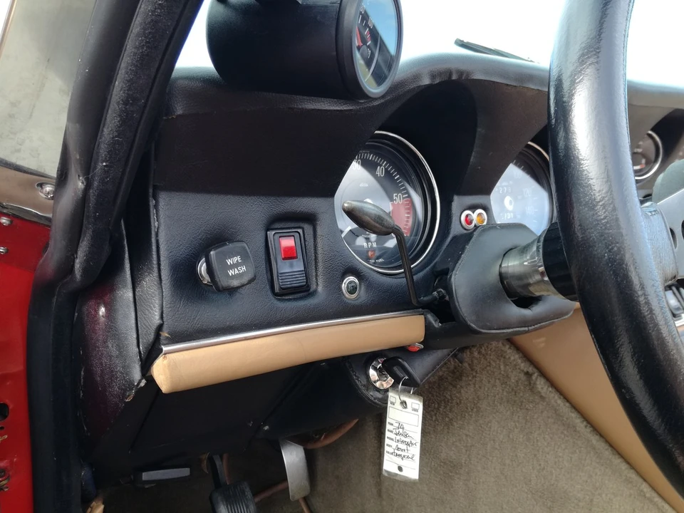 1974 Jensen Interceptor - Image 28 of 30