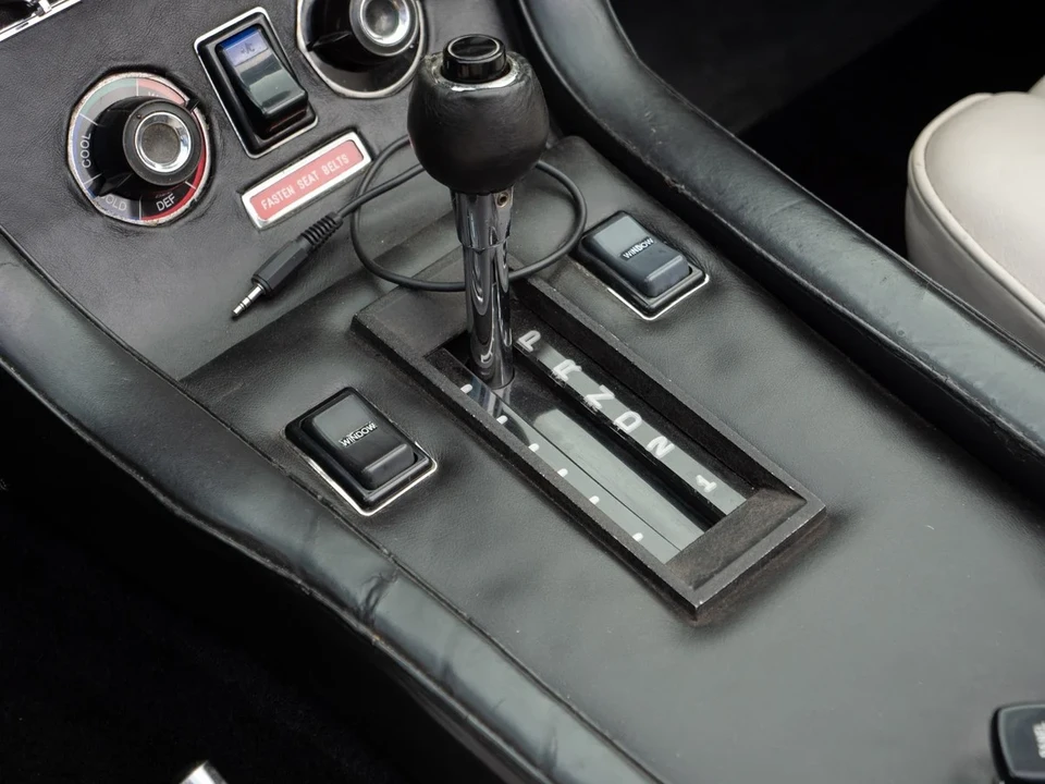 1974 Jensen Interceptor - Image 14 of 30