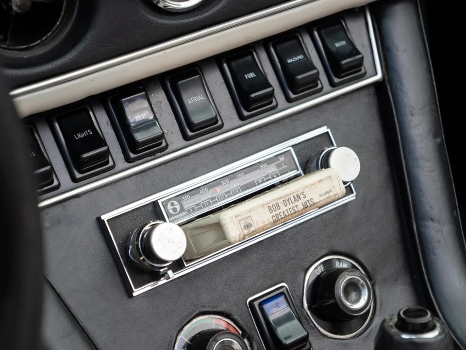 1974 Jensen Interceptor - Image 10 of 30