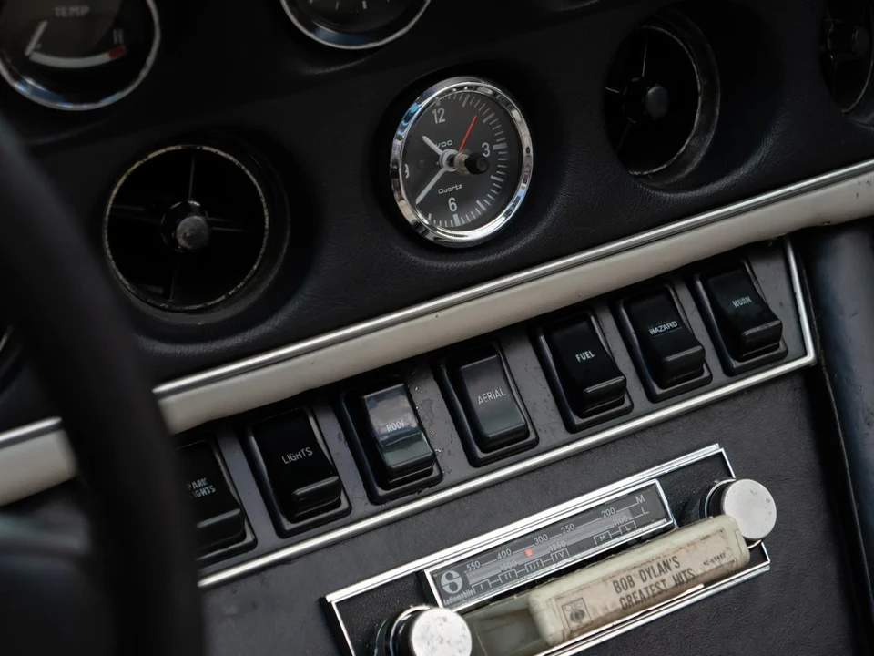 1974 Jensen Interceptor - Image 16 of 30