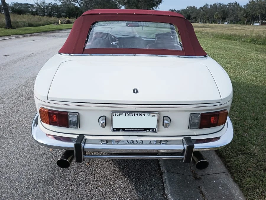 1974 Jensen Interceptor - Image 11 of 23