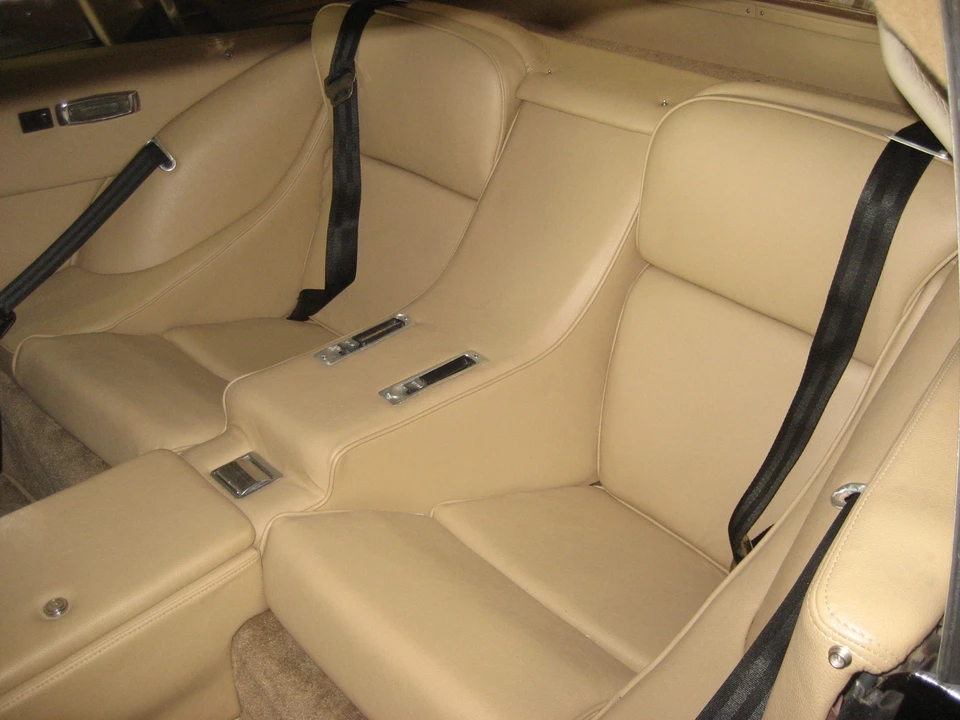 1974 Jensen Interceptor - Image 2 of 3
