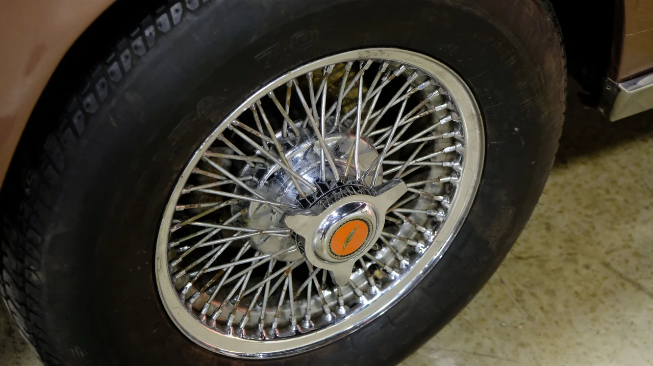 1974 Jensen Interceptor - Image 8 of 15