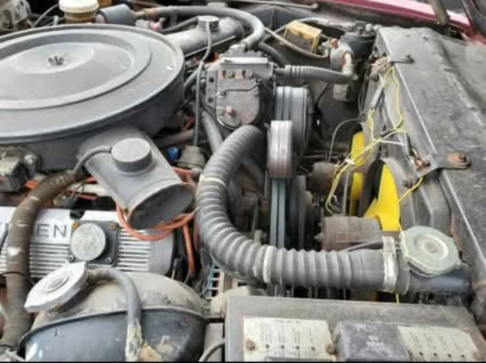 1974 Jensen Interceptor - Image 7 of 10