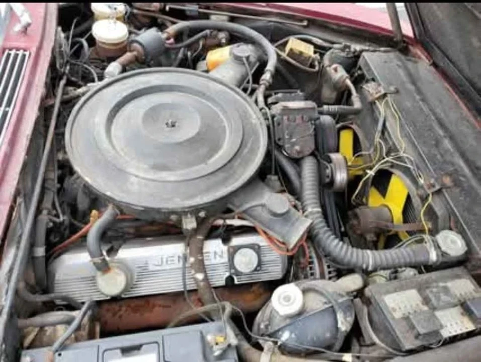 1974 Jensen Interceptor - Image 5 of 10