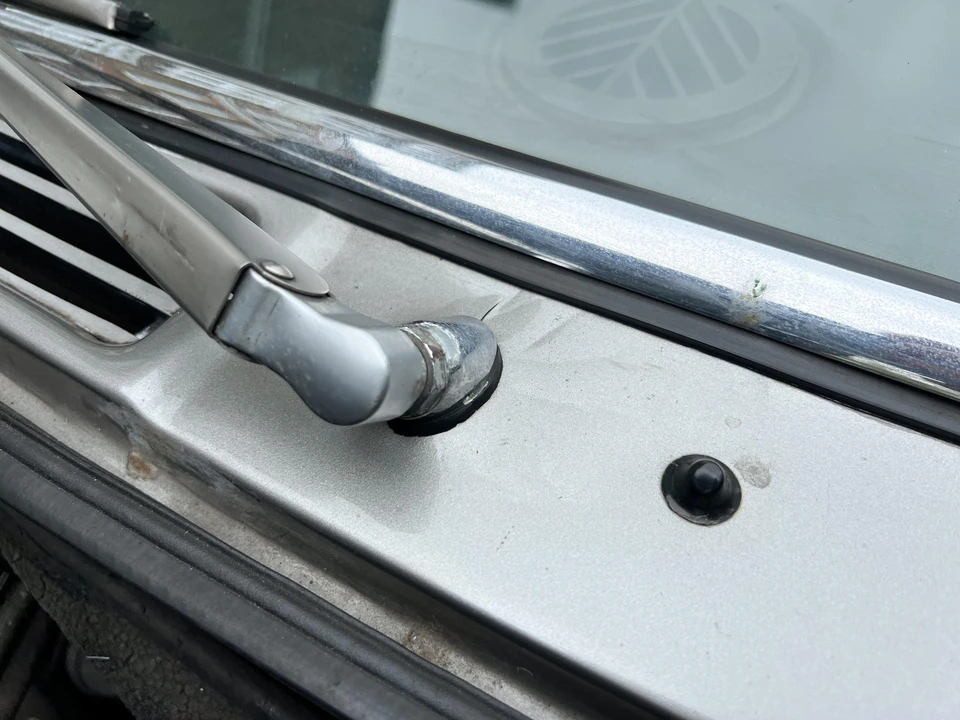1974 Jensen Interceptor - Image 12 of 31