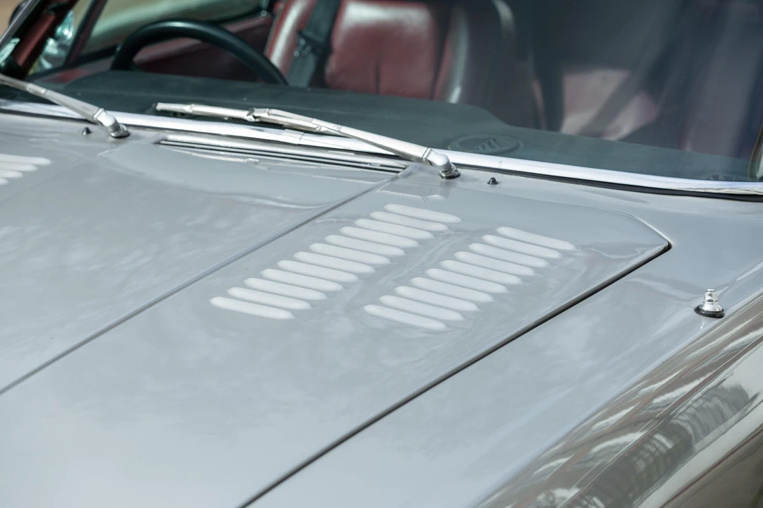 1974 Jensen Interceptor - Image 17 of 31