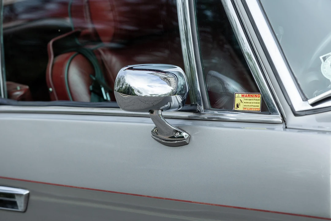 1974 Jensen Interceptor - Image 19 of 31
