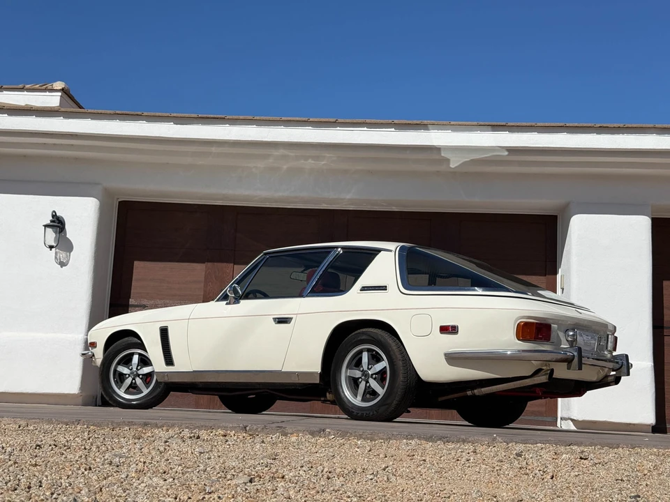 1974 Jensen Interceptor - Image 9 of 31