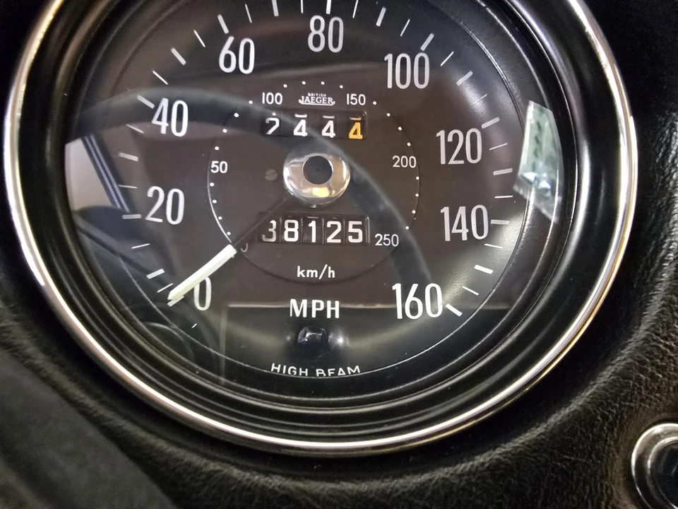 1974 Jensen Interceptor - Image 28 of 31