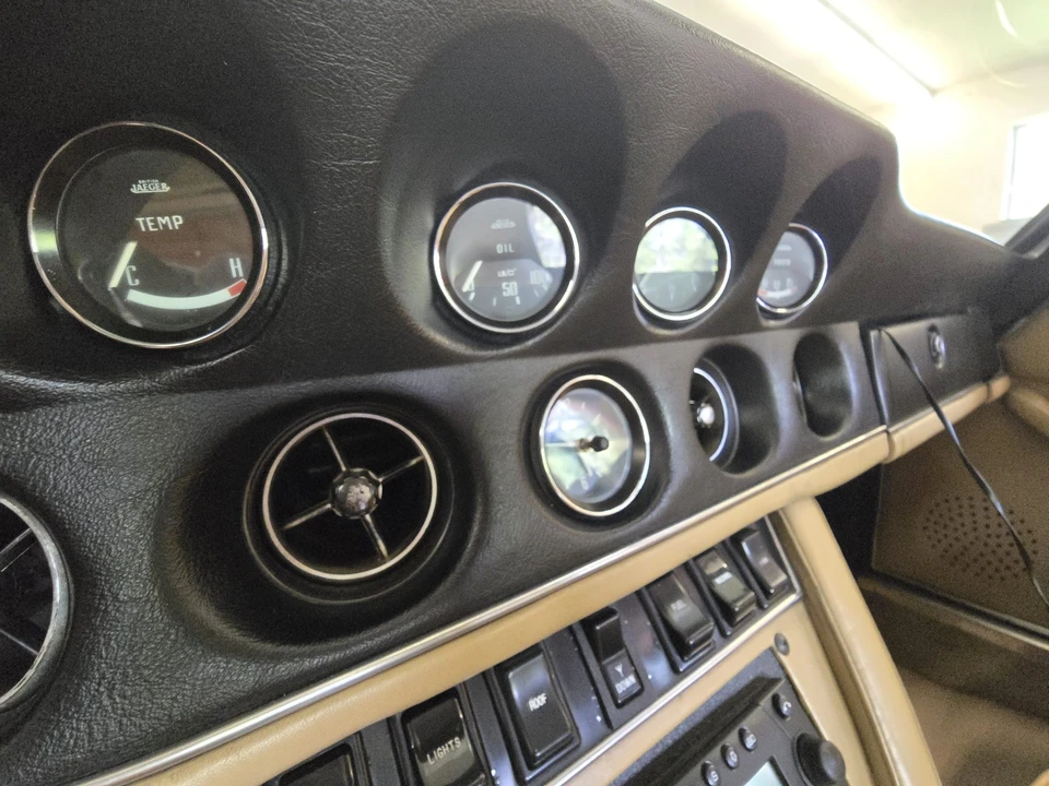 1974 Jensen Interceptor - Image 31 of 31