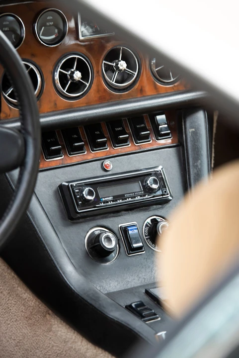 1974 Jensen Interceptor - Image 10 of 24