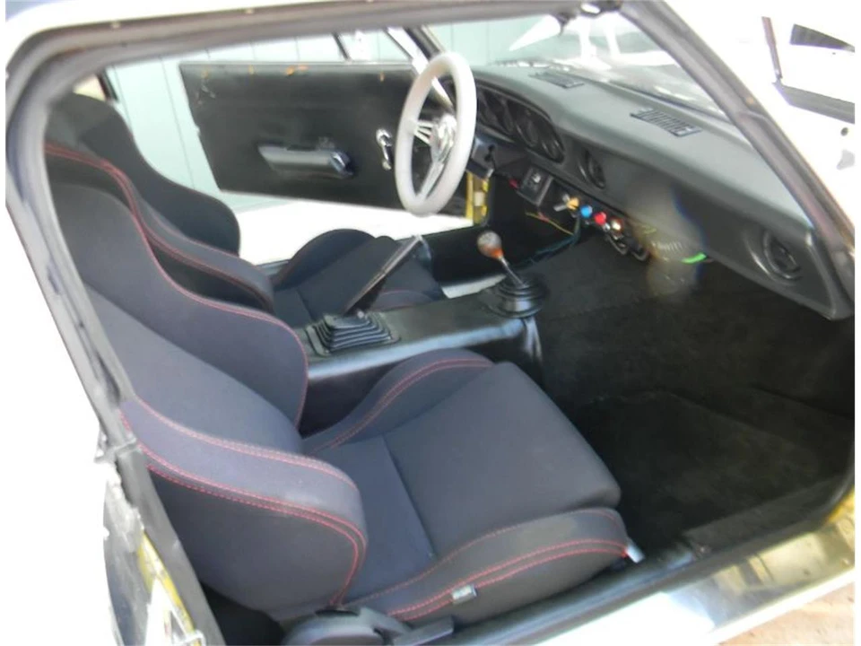 1974 Jensen Interceptor - Image 6 of 6