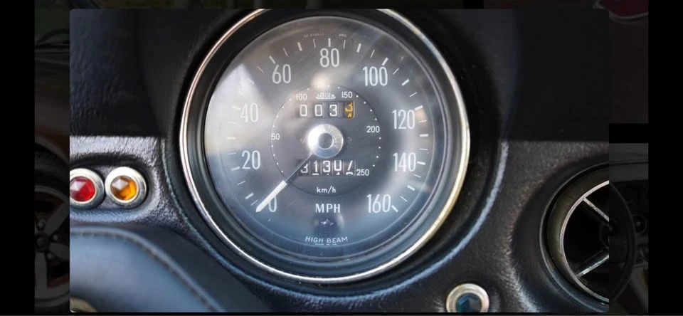 1974 Jensen Interceptor - Image 15 of 21