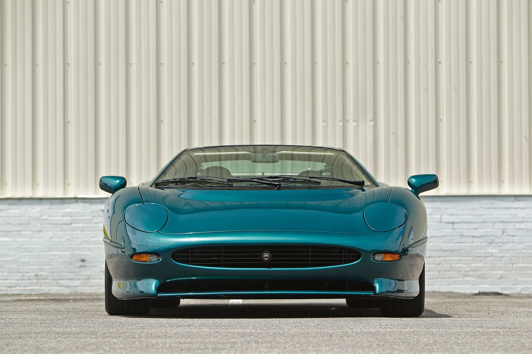 1994 Jaguar XJ220 - Image 8 of 12