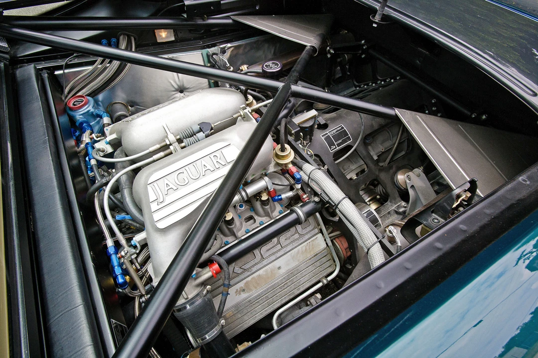 1994 Jaguar XJ220 - Image 11 of 12
