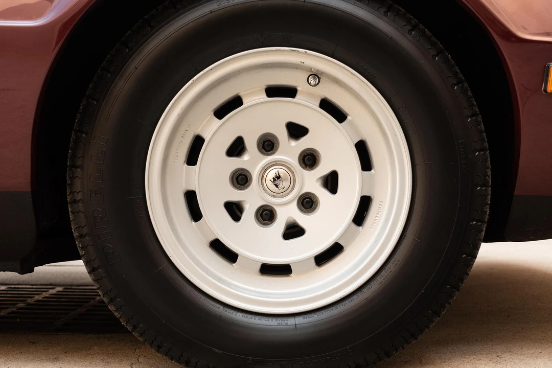 1974 Lamborghini Jarama - Image 25 of 31