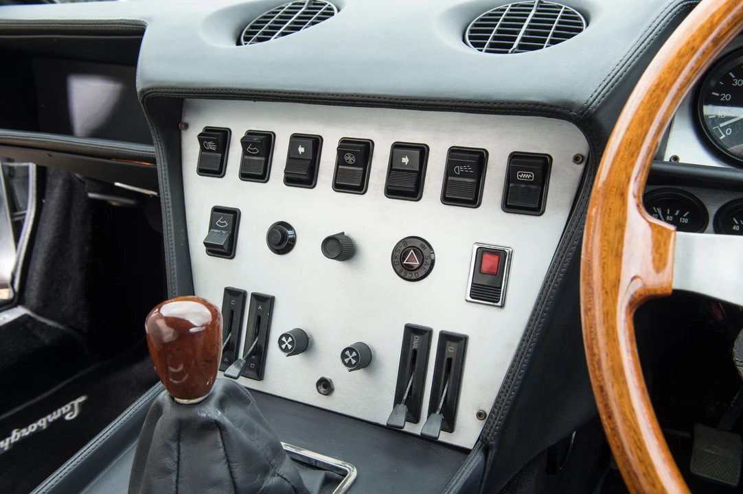 1974 Lamborghini Jarama - Image 25 of 29
