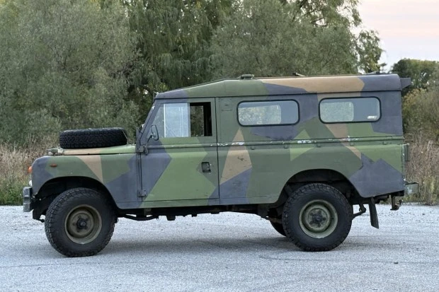 1974 Land Rover Series III 109 - Image 3 of 8