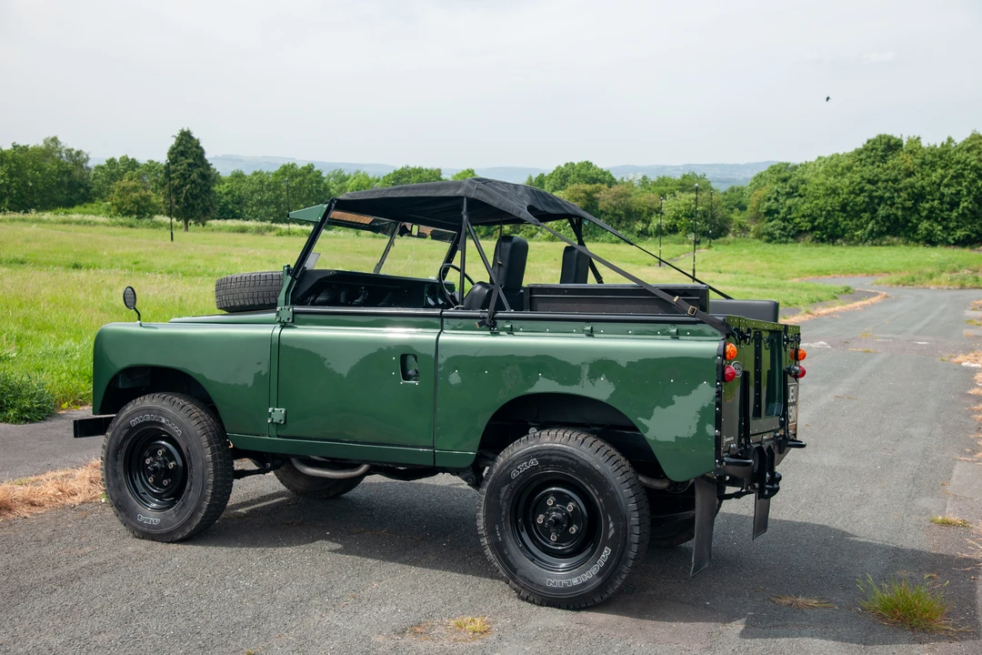 1975 Land Rover Series III 88 - Image 11 of 31